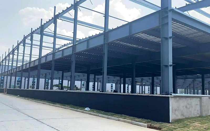 大型鋼結(jié)構(gòu)廠房工程施工要多久？具體完工周期運行好！